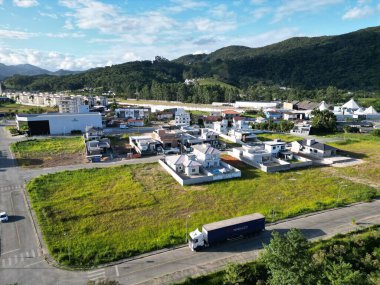Santo Amaro Imperatriz 'deki dağlar Santa Catarina