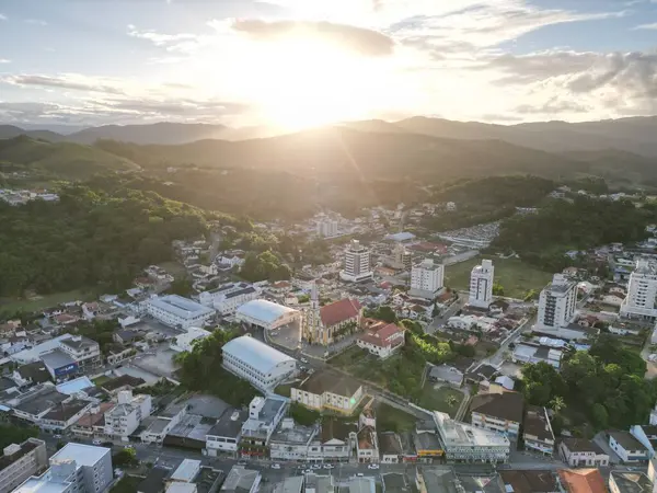 Santo Amaro da Imperatriz kilisesinin hava görüntüsü.