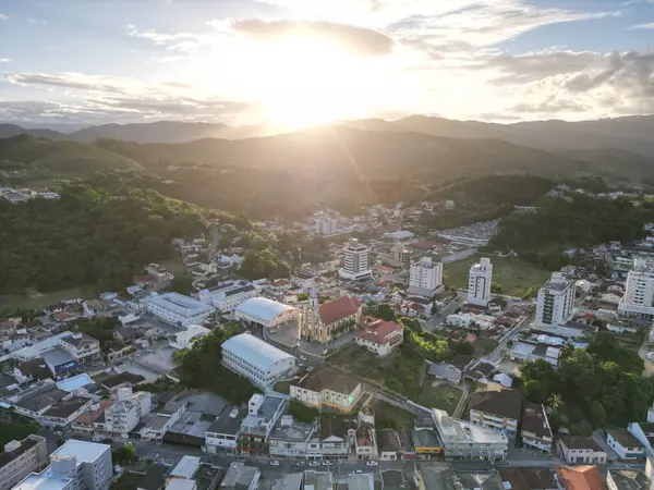 Santo Amaro da Imperatriz kilisesinin hava görüntüsü.