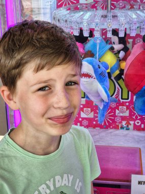 Çocukların duyguları. Üzücü duygu. Çocuk alınmıştı. Bir eziğin duygusu