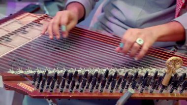 Qanun, Orta Doğu Yaylı Teller Aracı