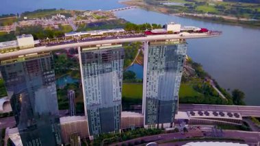 Modern Şehir Skylines 4K Hava Görüntüsü