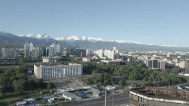 Almatı, Kazakistan Kok Tobe, Dağlar, Gökdelenler ve Simgeler Şehri