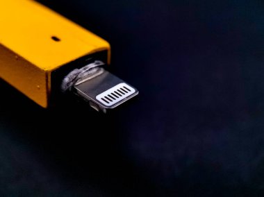 Bir USB bağlantısının yakın plan görüntüsü
