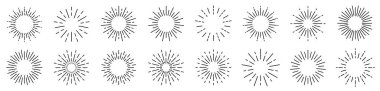 Işık huzmeleri, güneş ve güneş ışınları. Güneş patlaması koleksiyonu. Büyük gün batımı. Güneş ışınları battı. Patlama sembolü. Doğrusal biçim.