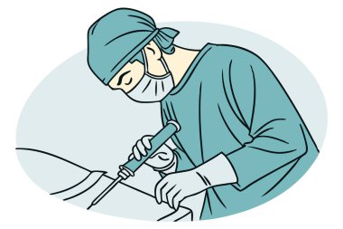 Minimum invaziv ameliyat sırasında laparoskop ve tıbbi aletler kullanan bir cerrah, beyaz arka planda izole edilmiş..