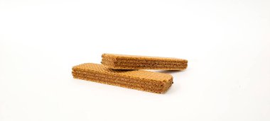 Beyaz arkaplanda çikolatalı gofret