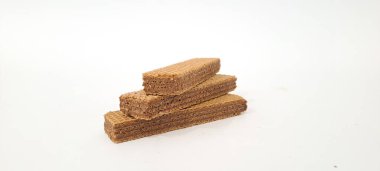 Beyaz arkaplanda çikolatalı gofret