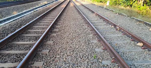 Endonezya 'da Demiryolu İzleri