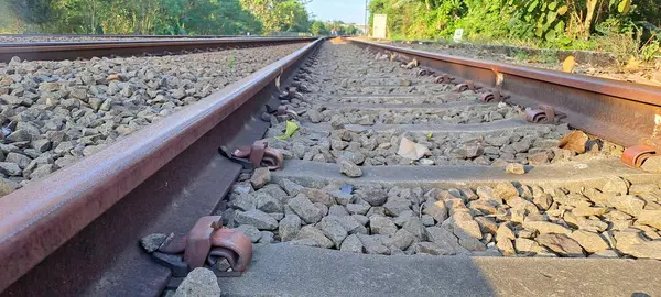 Endonezya 'da Demiryolu İzleri