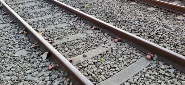 Endonezya 'da Demiryolu İzleri