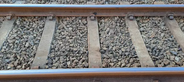 Endonezya 'da Demiryolu İzleri