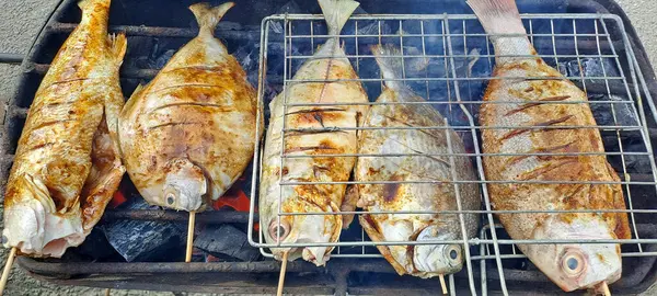 ızgarada Balık Pişirme