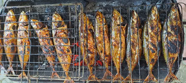 ızgarada Balık Pişirme