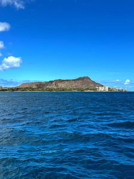 Tekneden elmas kafa manzarası