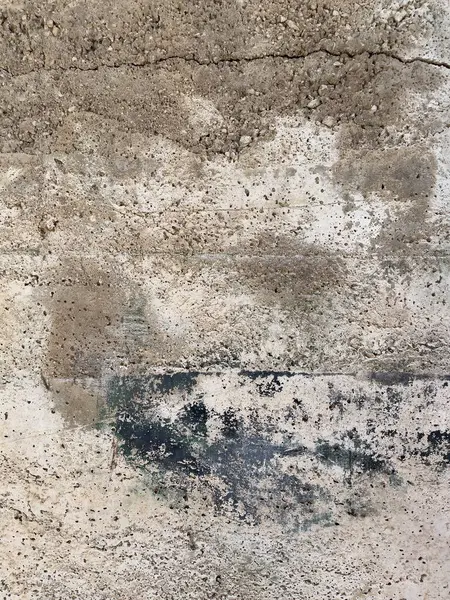 Düz olmayan yüzeyi ve doğal kusurları olan çürümüş taş duvar dokusu mimari veya tarihsel temalar için uygundur..