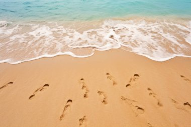 Deniz kıyısı kumlarının işlenmiş kolajı yüzey dokusu. Pankart, arkaplan veya 3B haritalama için doku