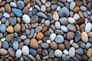 Sahildeki çakıl taşlarının yüzey dokusunun işlenmiş kolajı. Pankart, arkaplan veya 3B haritalama için doku