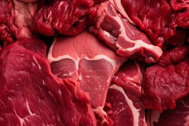 İşlenmiş taze çiğ et yüzey dokusu kolajı. Pankart, arkaplan veya 3B haritalama için doku