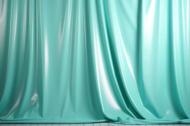 Endüstriyel deponun işlenmiş plastik PVC perdesi kapalı bir yerde asılı.