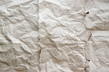 Buruşuk kağıt, karton arka plan. Kahverengi kraft yaprak dokusu, yırtık antika sayfa, duvar kağıdı veya parşömen soyut tasarımı, yatay kaba karton, eski malzeme