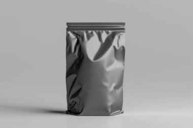 Beyaz arka planda boş folyo plastik torba kahve torbası. Paketleme şablonu modelini kapat. Profesyonel fotoğraf.