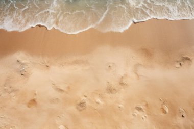 Deniz kıyısı kumlarının işlenmiş kolajı yüzey dokusu. Pankart, arkaplan veya 3B haritalama için doku