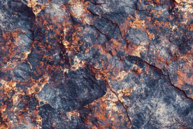 Doğal kaba granit desenli fotoğraf. Yakın çekim. Arkaplan veya haritalama için arkaplan dokusu