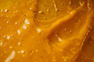 Taze ve ıslak köri sosunun fotoğrafı. Arkaplan ya da yemek tarifleri için yemek fotoğrafı