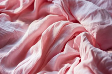 Arkaplanı kapatmak için dokunun işlenmiş şifon kumaş pembe rengi