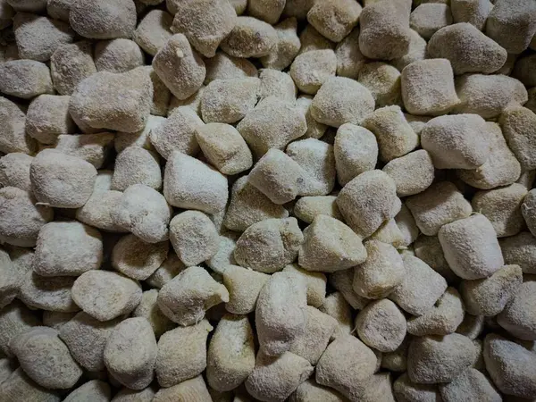 Patates ve ottan yapılmış Gnocchi. 