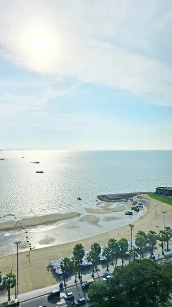 Pattaya Sahili ve Sahil Yolu 'nun havadan görünüşü