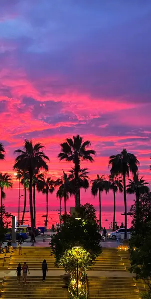 Pattaya Sahili 'nde Gün batımı Parıltısı