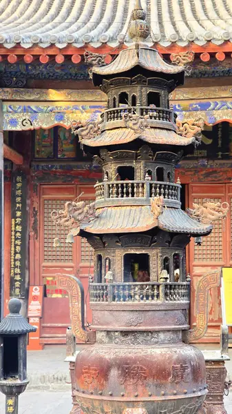 Antik Çin Tapınağı Ejderha Süslemeli Tütsüleyici