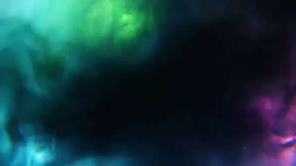 Derin Uzay 'da Renkli Kozmik Alan Arkaplanı Yeşil, Mavi ve Mor Bulutsu