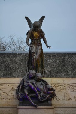 Lincoln Park Hayvanat Bahçesi 'nde melek heykeli