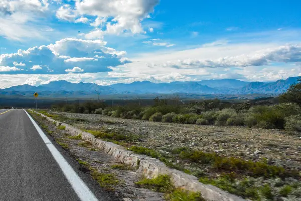 Sierra Gorda yolu, Queretaro, Meksika