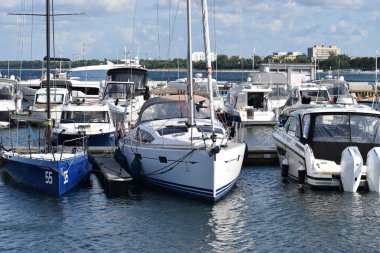 Odessa limanına demirlemiş gemiler, Ukrayna