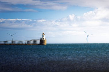 Blyth İskelesi ve Deniz feneri Mayıs 2025