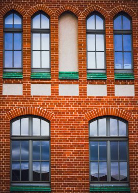 Katharina von Bora Oberschule 'nin ön yüzü. Torgau, Almanya, 7 Nisan 2025