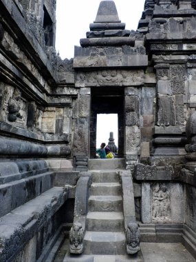 Hindu tapınağında koridor. Prambanan Tapınağı