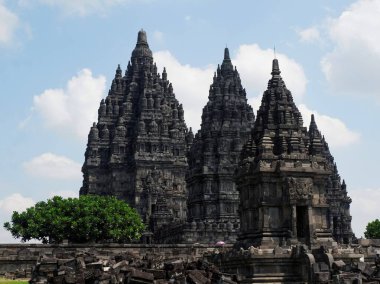 Prambanan Tapınak Kompleksi Hindu tapınağı, tarihi mekan ve Endonezya 'daki dini turizm sahası