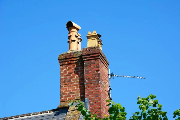 Traditional Red Brick Chimneys Atop Building High Street Chard Somerset — Stock Photo, Image