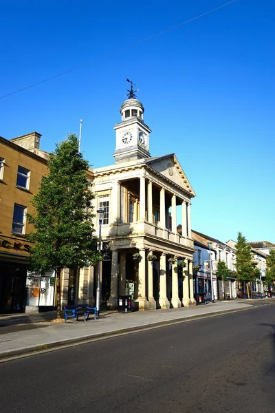 stock image CHARD, UK - JUNE 21, 2023 - View of the Guildhall along Fore Street, Chard, Somerset, UK, Europe, June 21, 2023.