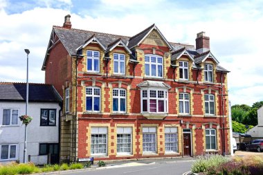 CHARD, UK - 02 Temmuz 2023 Silver Street, Chard, Somerset, İngiltere, Avrupa, 02 Temmuz 2023.