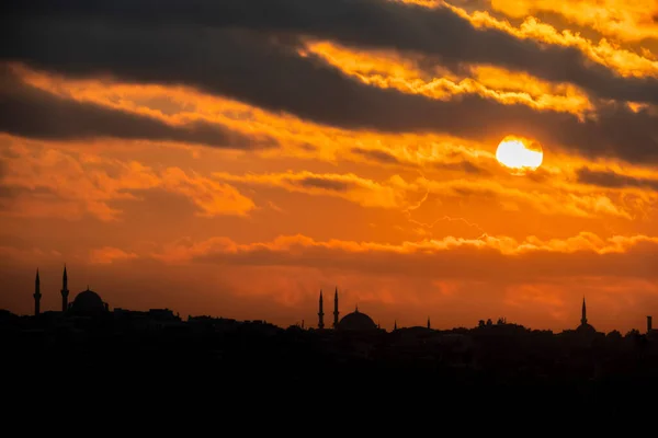 Früher Morgen Sonnenaufgang Und Moschee Silhouette Istanbul — Stockfoto