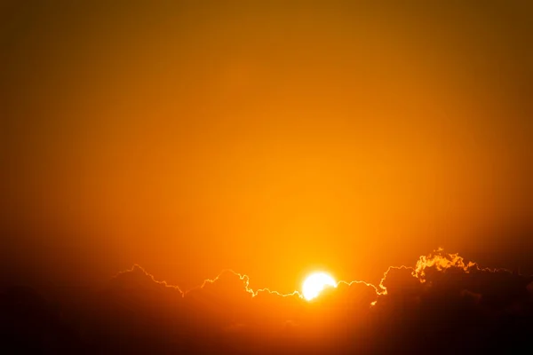 Wczesnym Rankiem Wschodzie Słońca Słońcu Tle — Zdjęcie stockowe