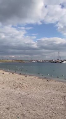 İstanbul yazlık beldesi ve banliyösü Yesilkoy, İstanbul 'dan 11 Şubat 2023 Marmara deniz manzaralı Yesilkoy, İstanbul.