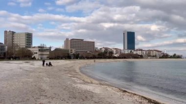 İstanbul yazlık beldesi ve banliyösü Yesilkoy, İstanbul 'dan 11 Şubat 2023 Marmara deniz manzaralı Yesilkoy, İstanbul.