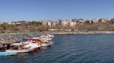 Avcılar, istanbul, Türkiye. 82023.Avclar İlçesi 'nin Marmara Denizi boyunca uzanan kıyı şeridi, şehir hayatından kaçmak, doğayla uyum içinde olmak ve keyifli anlar yaşamak isteyenler için mükemmel bir seçim.. 